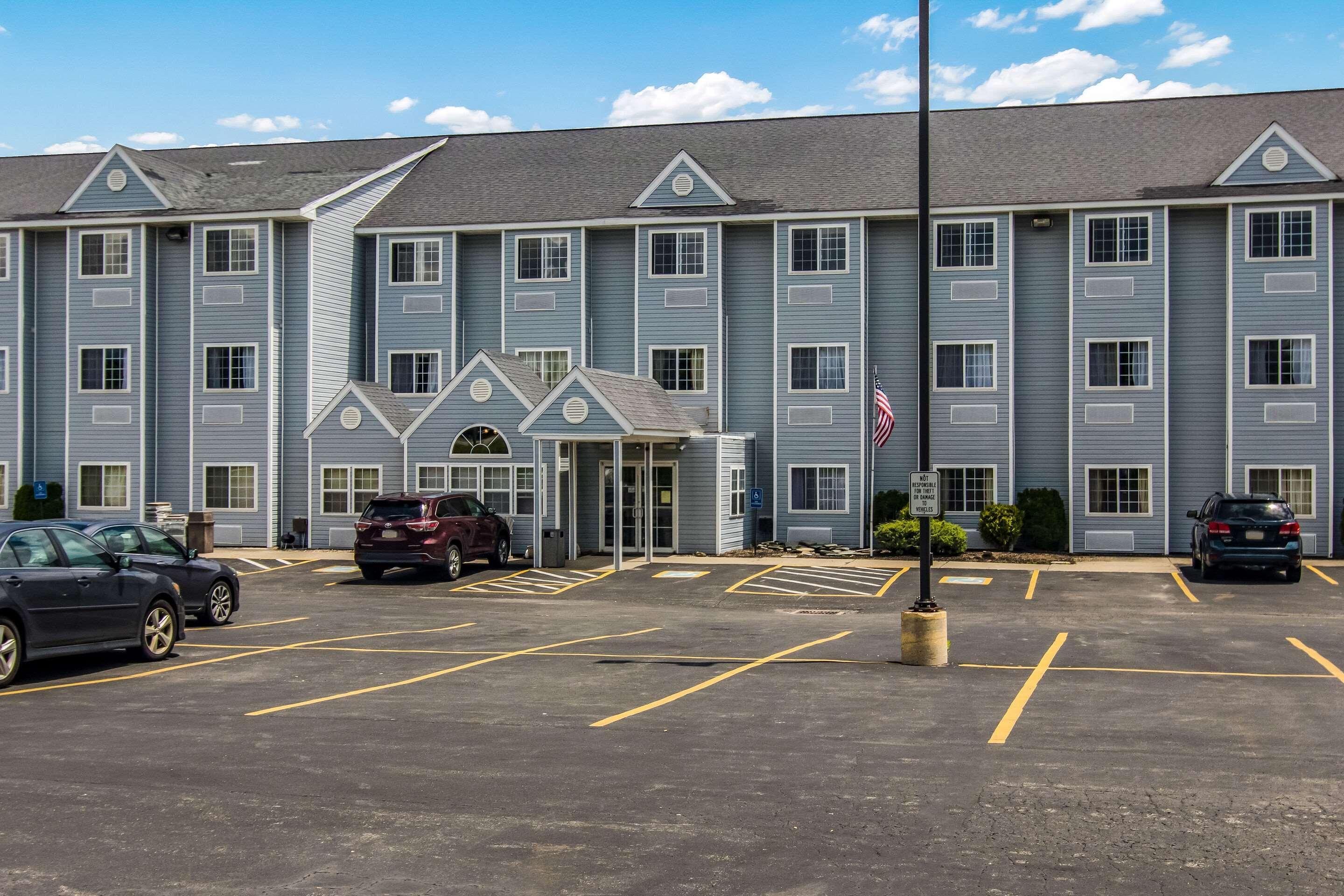 Monroe Heights Grove City Eksteriør bilde